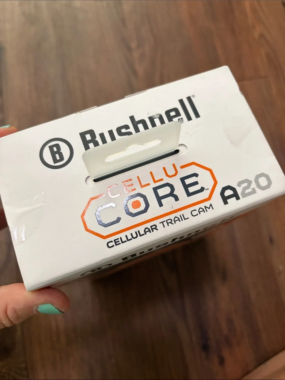 BUSHMELL CelluCORE A20 Cellular Trail Cam - Gray!NWT